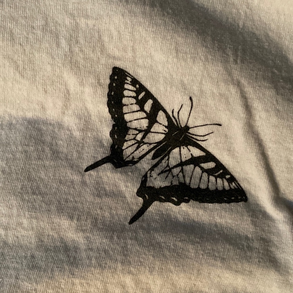 Neon riot Black and white butterfly T-shirt size medium